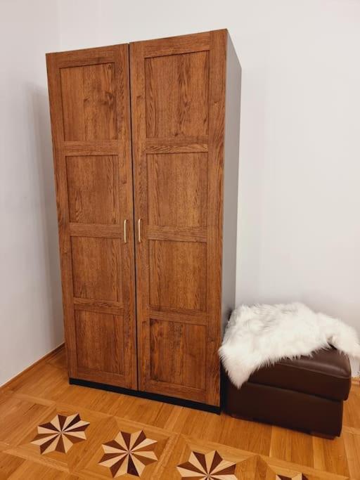 Sissi Royal Suite - Inner City 4 Bedroom Apartment Vienna Esterno foto