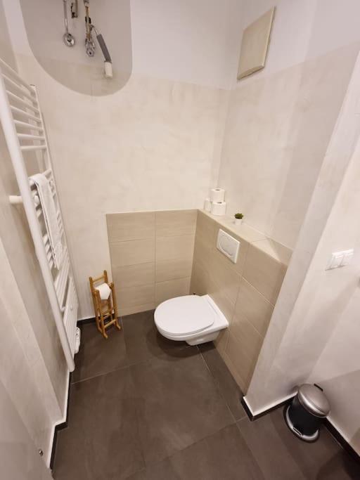 Sissi Royal Suite - Inner City 4 Bedroom Apartment Vienna Esterno foto